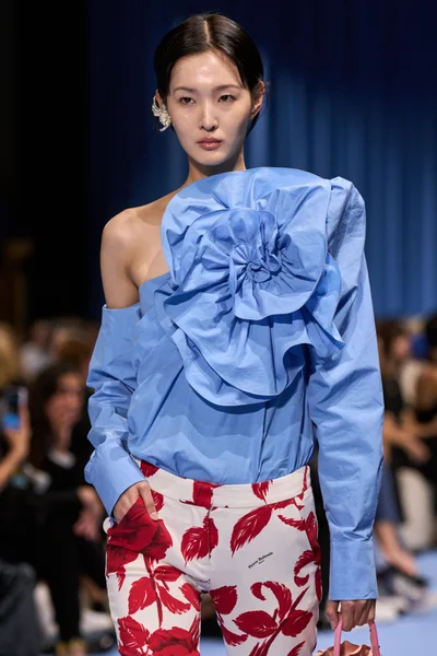 Look 49